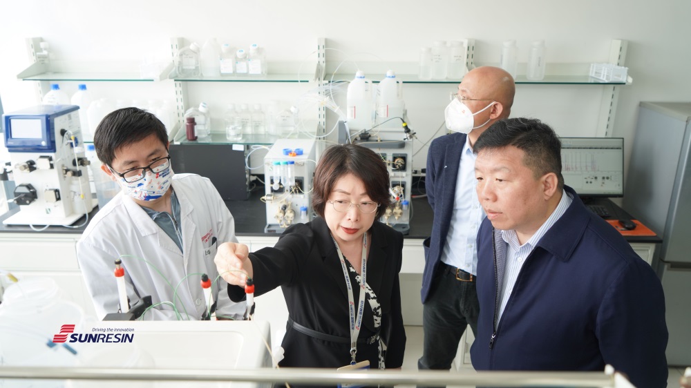 中国上市公司协会党委书记柳磊一行莅临yp街机电子科技调研指导